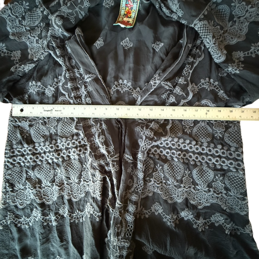 Johnny Was Black Gray Embroidered Eyelet Open Front w/tie Kimono Duster Size Med - Picture 5 of 9